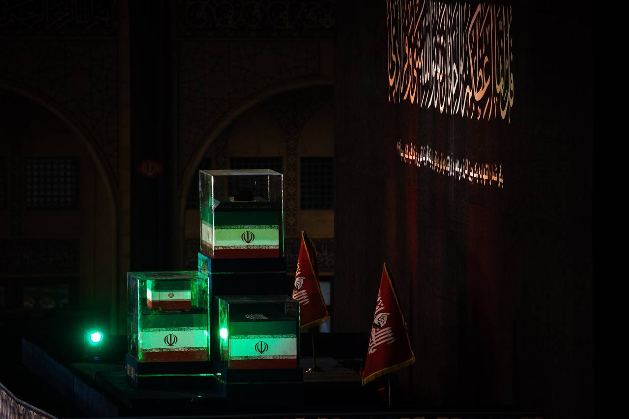 وداع با رهبر شهید