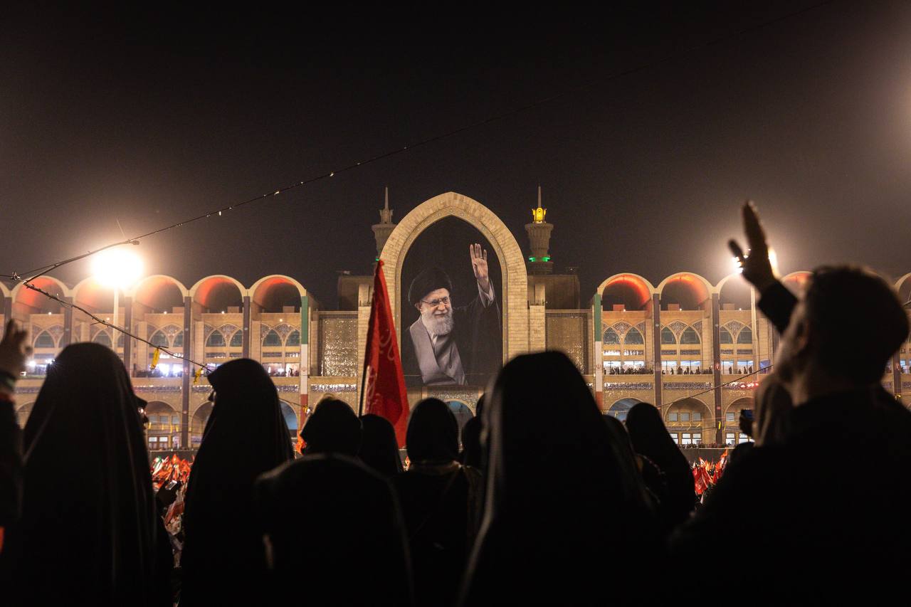 وداع با رهبر شهید