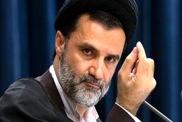 نبویان: حضور قالیباف در مذاکرات پیشنهاد پزشکیان بود، نَه پیشنهاد رهبر انقلاب