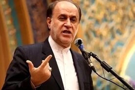 ببینید | رونمایی نایب رئیس مجلس از بمب اتم ایران روی آنتن تلویزیون