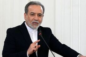 عراقچی: ما هرگز سخنان رکیک را با مشابه آنها پاسخ نمی‌دهیم؛ پاسخ ما، عمل ما است