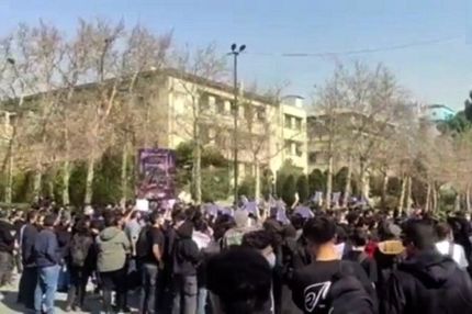کیهان: این‌هایی که دانشگاه را به هم می‌ریزند، شعبان بی‌مخ و یک مشت چاقوکش مزدورند