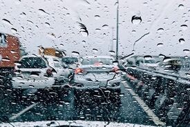 ترافیک سنگین در راه‌های مازندران؛ جاده چالوس یکطرفه شد