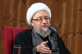 آملی‌لاریجانی: ایران به هیچ قیمتی از تنگه هرمز عقب‌نشینی نمی‌کند