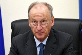 پاتروشف: در صورت توقیف کشتی‌های روسی، به کشتیرانی اروپایی پاسخ می‌دهیم
