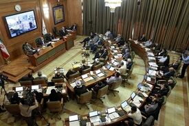 فرهیختگان: حذف معتدل‌ها مشارکت را قربانی می‌کند