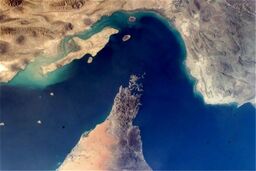  خسارت روزانه ۲ میلیارد دلاری کشورهای خلیج فارس در پی بسته شدن تنگه هرمز