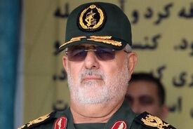 علی شمخانی و فرمانده کل سپاه به شهادت رسیدند