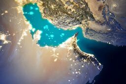 تصویر عجیب صف کیلومتری نفت‌کش‌ها در تنگه هرمز!