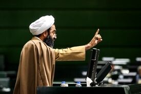 ادعای یک نماینده: انتخابات مجازی هیئت رئیسه مجلس فاقد وجاهت قانونی است