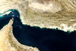 پنتاگون به قانون‌گذاران آمریکایی اطلاع داد: احتمال بسته‌شدن تنگه هرمز به مدت شش ماه