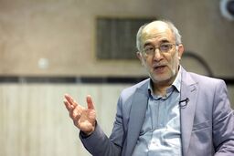 حسین علایی: روش‌های قدیمی جواب نمی‌دهد، اینترنت را باز کنید | اجازه بدهیم خبرنگاران خارجی به ایران بیایند