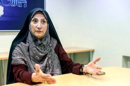 دست خالی رسانه‌های داخلی برای روایت ملی
