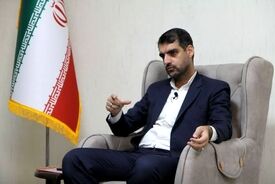 عصبانیت عضو جبهه پایداری از صداوسیما به‌خاطر نمایش زنان بی‌حجاب در راهپیمایی ۲۲ بهمن