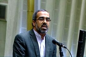 ببینید | ادعای نماینده مجلس: گزارش غلط به رهبری می‌دهند و می‌گویند قحطی نزدیک است پس باید ارز را گران کنیم!