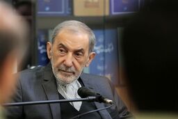 هشدار ولایتی به ترامپ: فرو افتادن در این چاه با طناب اسرائیل، تاوانی سنگین دارد