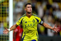 نماز خواندن رونالدو در شب قهرمانی النصر!