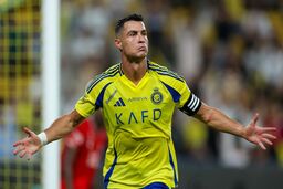 نماز خواندن رونالدو در شب قهرمانی النصر!