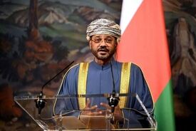 وزیر خارجه عمان مطرح کرد: حمله غیر قانونی آمریکا و اسرائیل علیه صلحی که واقعاً ممکن بود