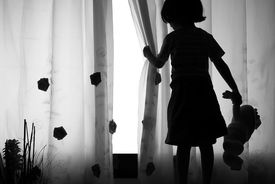 کودکی‌هایی که به مزایده گذاشته می‌شوند