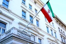 قطر وابستگان نظامی - امنیتی سفارت ایران در دوحه را اخراج کرد