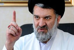روزنامه جمهوری اسلامی: نسبت دادن سخن دروغ به رهبری جرم است؛ قوه قضاییه برخورد کند