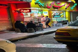 عکسی نه چندان قدیمی از داماد شهید، دختر و نوه رهبر انقلاب در آبمیوه فروشی