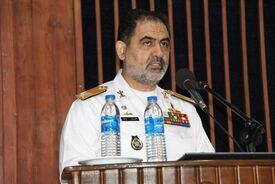امیر دریادار ایرانی: دشمن اگر بتواند میان مردم و نظام فاصله ایجاد کند، به هدف خود نزدیک می‌شود
