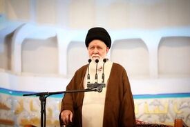 علم الهدی: انتخاب رهبر جدید وابسته به نظر و خواست کشور استعماری نیست