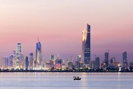 کویت با ادعای ورود گروهی از نیروهای سپاه به جزیره بوبیان، سفیر ایران را احضار کرد
