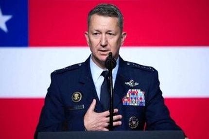 ژنرال کین؛ این «جنگجوی اکراه‌آمیز» کیست؟
