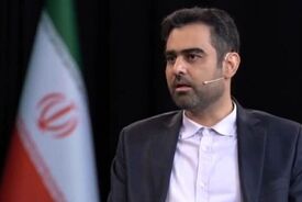 ثابتی: قرار نیست برخی با کلمه وحدت «دکان شخصی» راه بیندازند و به وسیله آن خفقان درست کنند