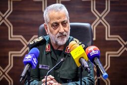 سردار شکارچی: آمریکا باید بساطش را جمع کند و برود