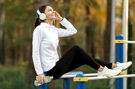 چرا ورزشکاران قبل مسابقه موسیقی گوش می‌دهند؟
