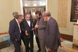 «ترور مذاکره»؛ وقتی جنگ ادامه دارد، دیپلماسی چگونه نفس می‌کشد؟