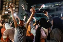 ببینید | جشن و خوشحالی مردم جنوب لبنان در پی اعلام توافق پایان جنگ