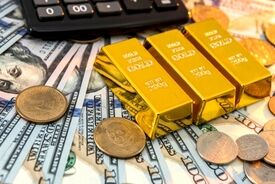 کف قیمت دلار ۱۵۵ هزار تومان و کف قیمت طلا ۱۴ میلیون تومان است