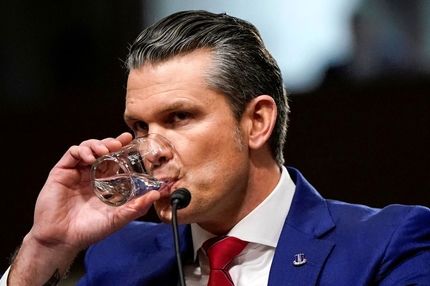 واکنش وزیر جنگ آمریکا به «پیش‌بینی عملیات نظامی بر اساس افزایش سفارش پیتزا در اطراف پنتاگون»