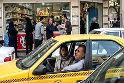 از تاکسی تا سوپرمارکت؛ اتاق خبر غیررسمی ایران در ۲۴ ساعت