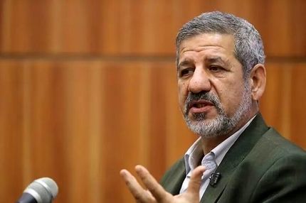 فرمانده سابق سپاه: ایران محتاطانه و دست روی ماشه مذاکره می‌کند