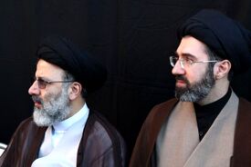 تصاویر کمتر دیده شده از آیت الله سید مجتبی خامنه ای و شهید رئیسی سال ۹۱