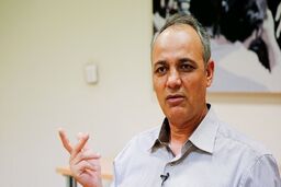 زیدآبادی: انقلاب را فقط به پای چپ‌ها نوشتن جفاست
