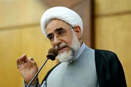 منتجب‌نیا: سیاست‌های کلان مذاکره با تصمیم رهبری اتخاذ می‌شود | علما و مداحان نباید آن را زیر سوال ببرند