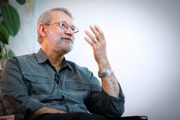  عکس | نماز خواندن علی لاریجانی در کاخ کرملین 