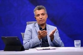 دفاع روزنامه اطلاعات از عادل فردوسی پور: چرا می خواهید آدمها کاملا همانی باشند که شما می خواهید؟