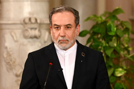 توئیت عراقچی خطاب به ترامپ؛ تسلیم نمی شویم چون ایرانی هستیم