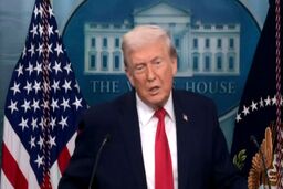 ببینید | تمسخر ترامپ در آنتن زنده BBC: مرغ پخته به حرف‌های ترامپ می‌خندد