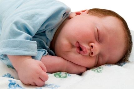 چرا خوابیدن در هوای خنک تا این اندازه مهم است؟