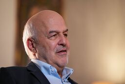 عیسی کلانتری: کاسبان تحریم در برابر گشایش دیپلماتیک سنگ‌اندازی می‌کنند 